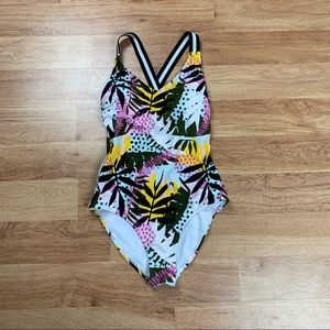 Sand Castle Criss Cross Strap One Piece Swimsuit Swim Women Size Medium Vacation